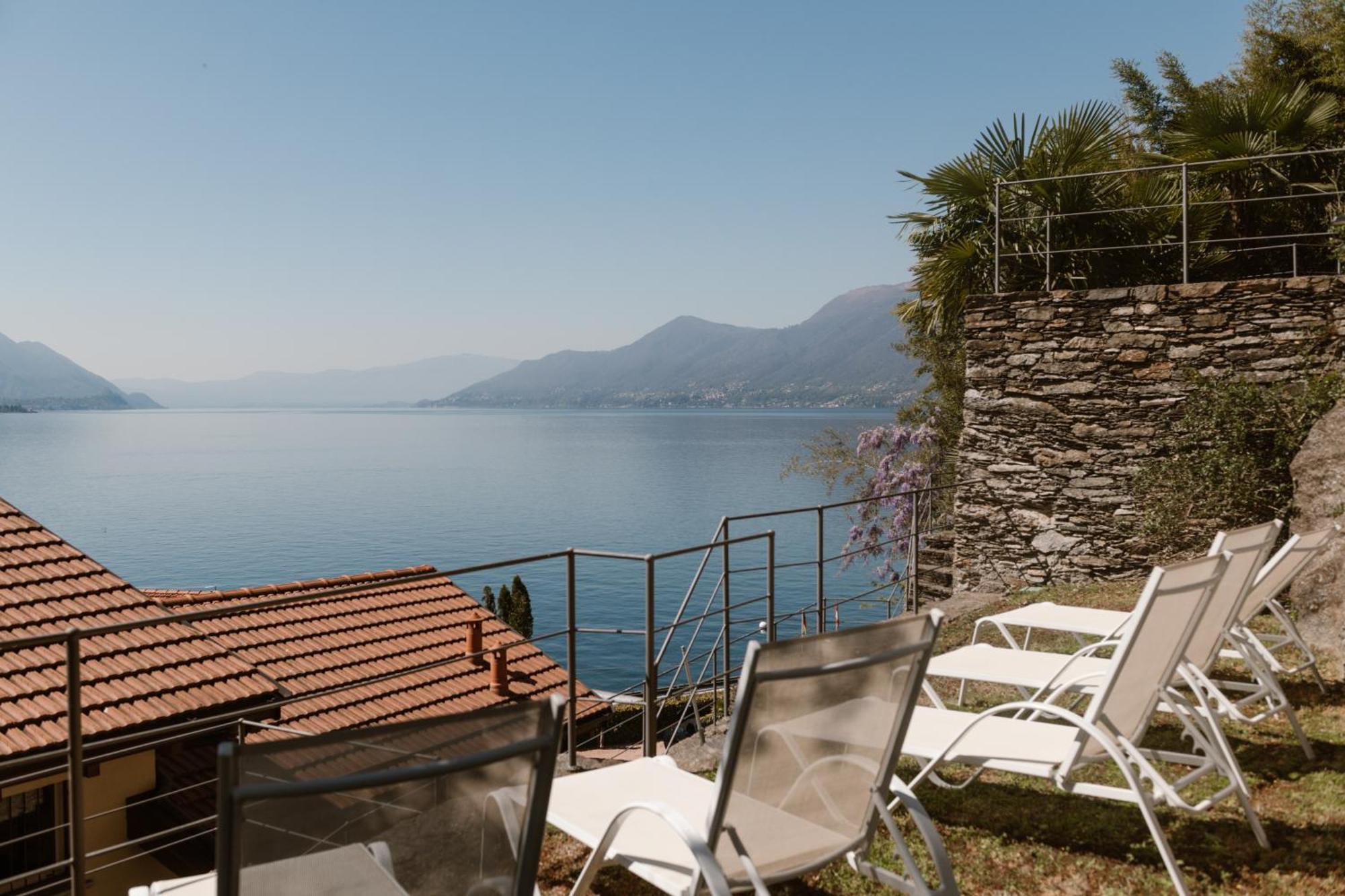 Charming Moment Di Villa Porta - Casa Dolce Luino Exterior photo